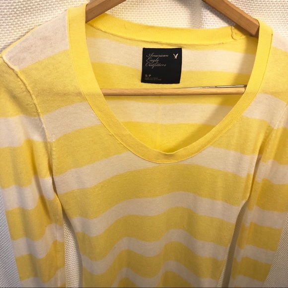✅SOLD <American Eagle> Yellow Striped Sweater - Picture 2 of 7